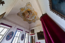 red chamber in venetian villa perez pompei sagramoso